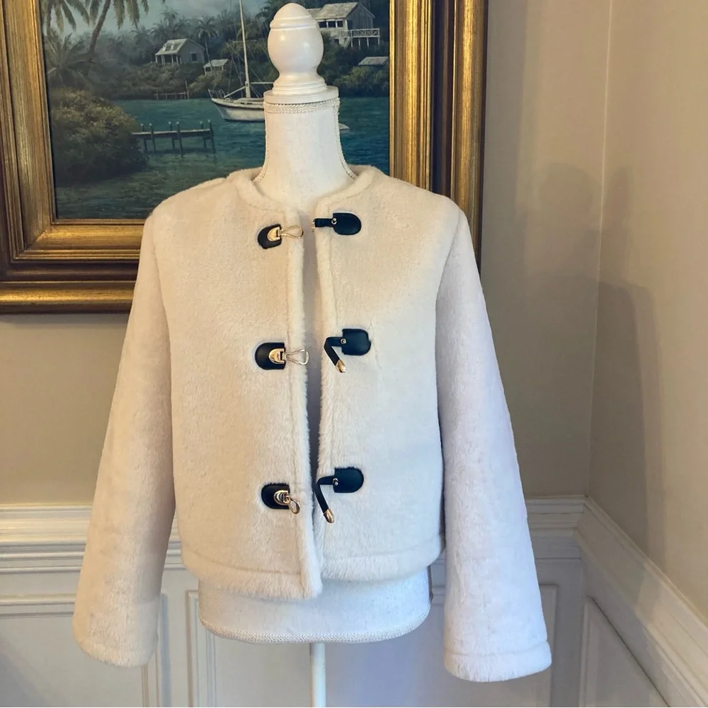 ZARA Cream Double Face Faux Shearling Fur Peg Strap Closure Collarless Jacket